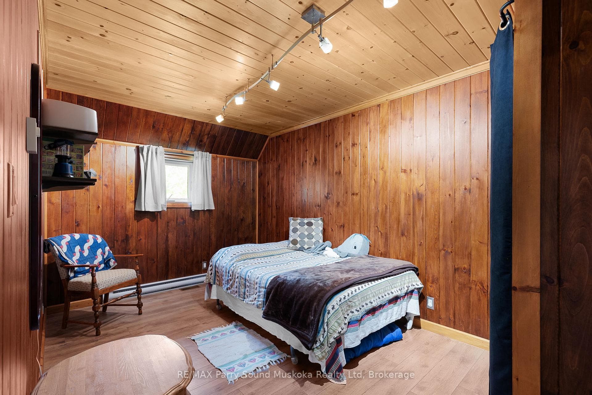 16 B55 Island N/A photo 17