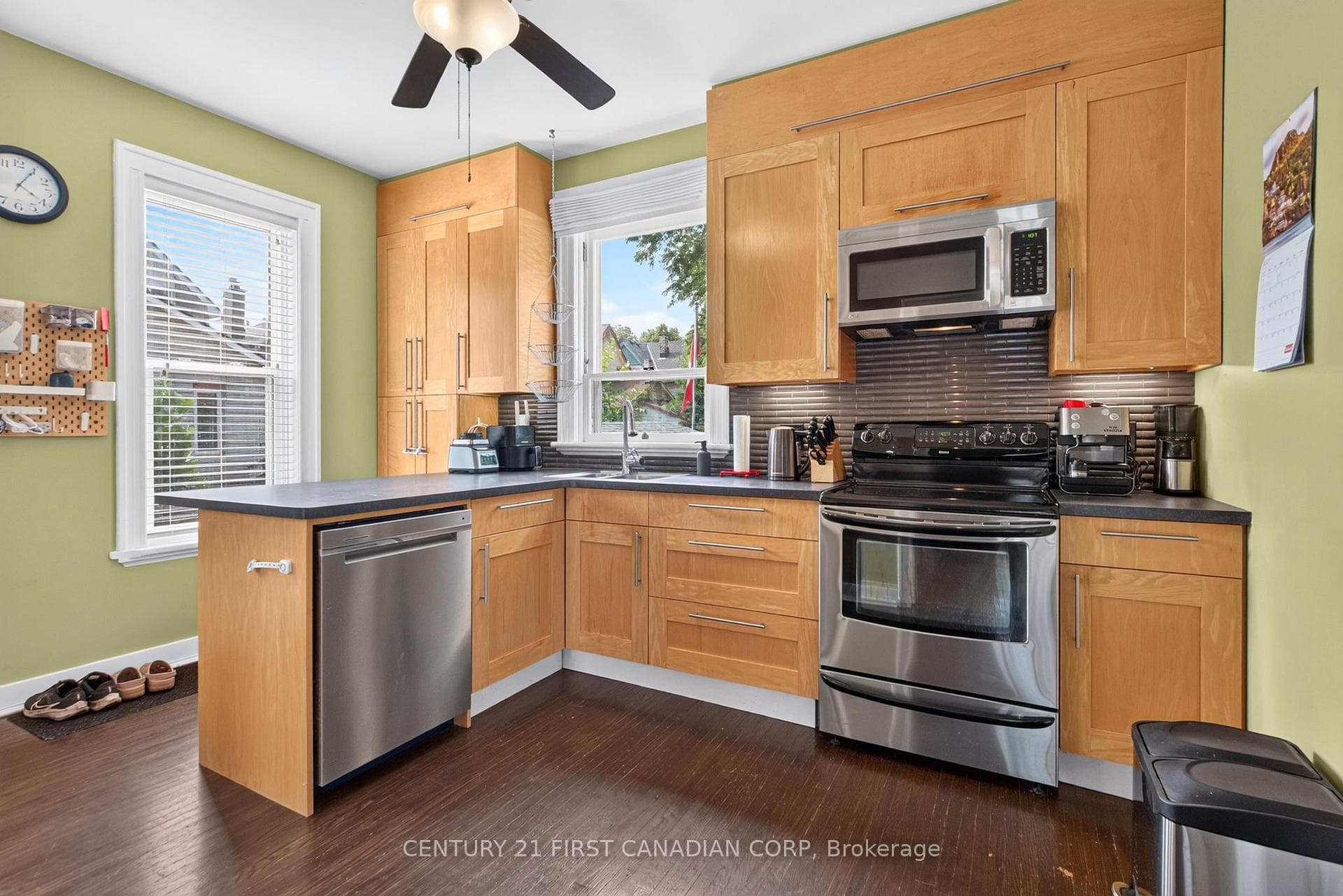 754 LORNE Avenue photo 6