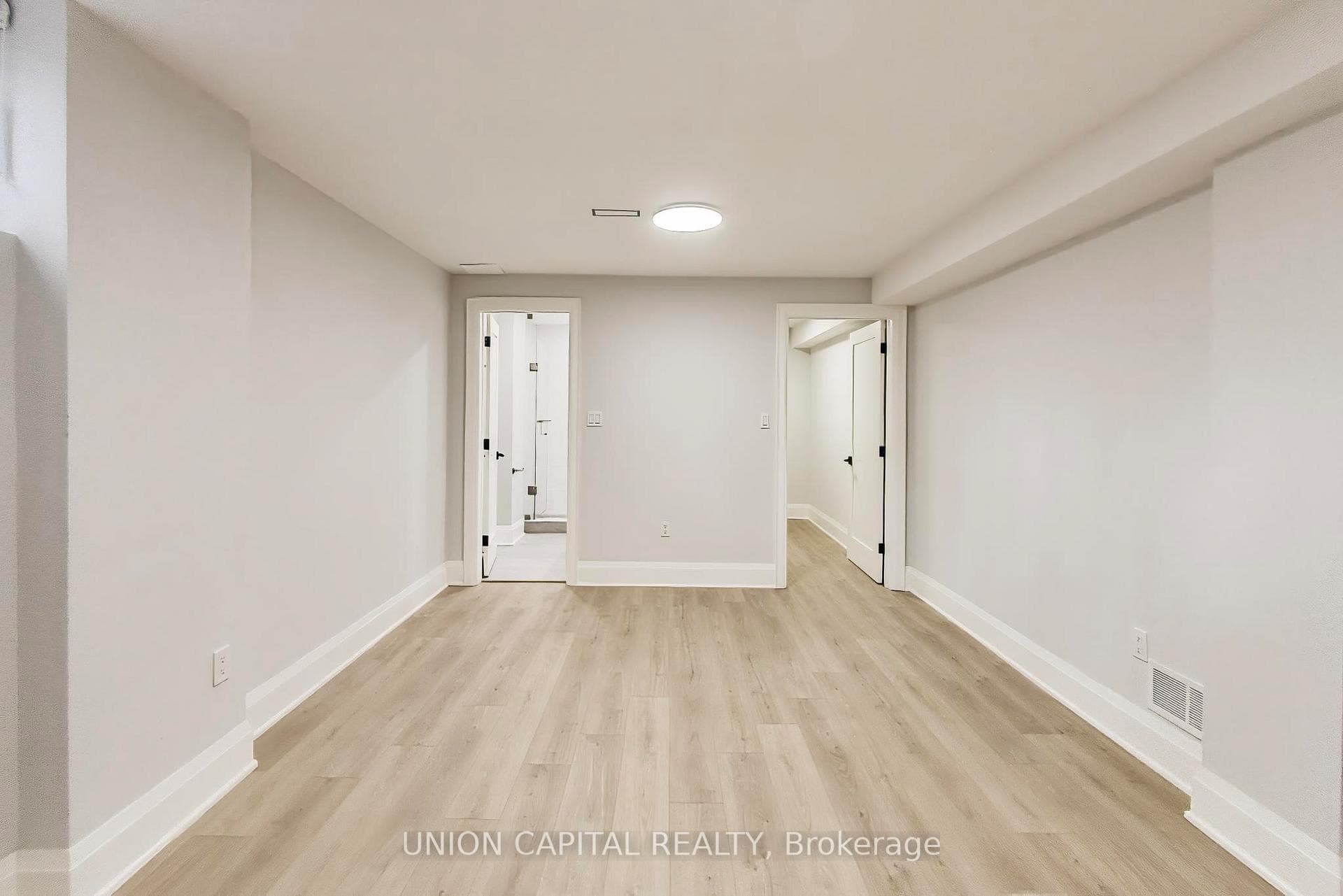 58 Forsyth Avenue photo 43