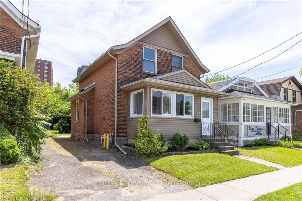 150 WELLAND Avenue photo 1