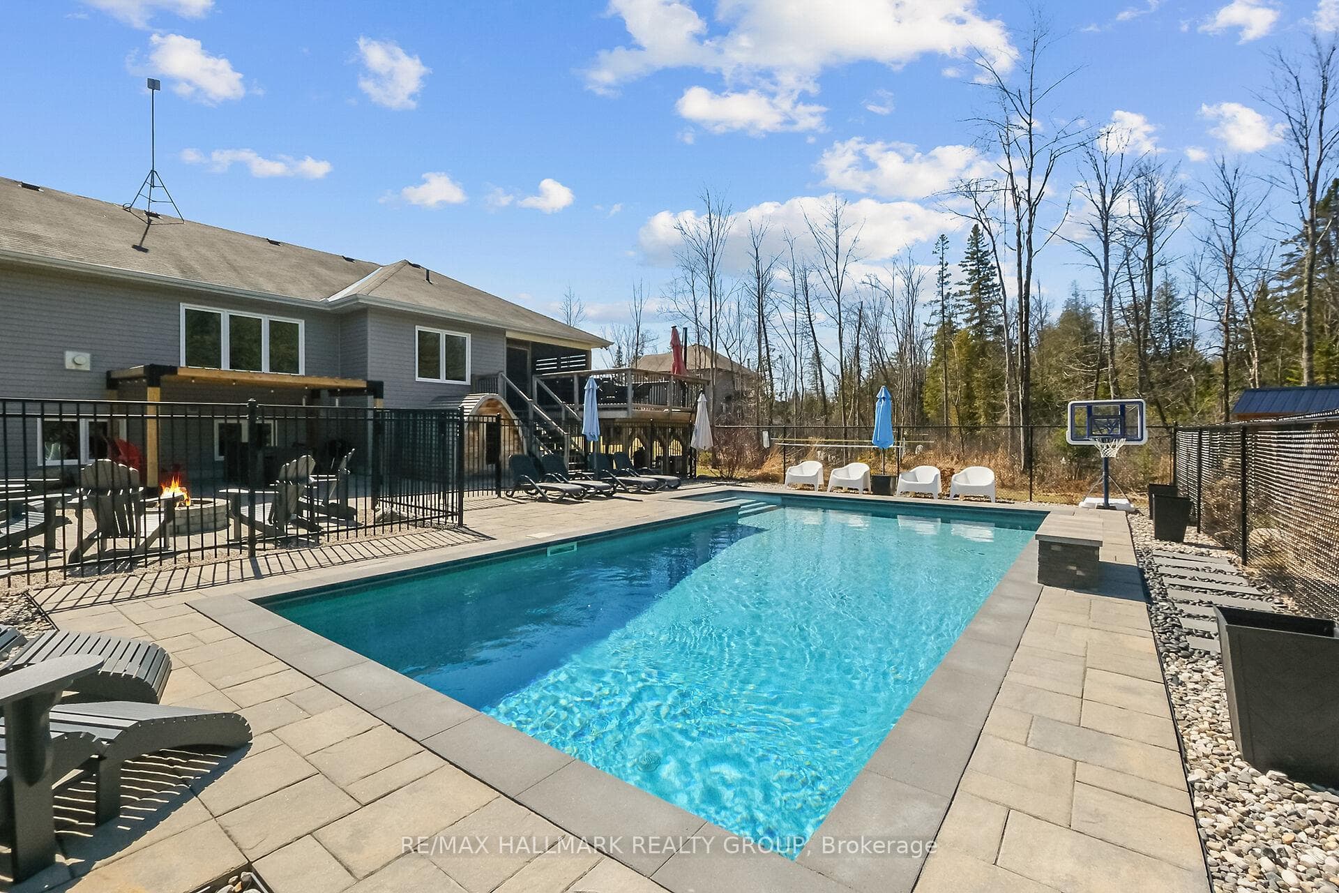708 Deertail Lane photo 41