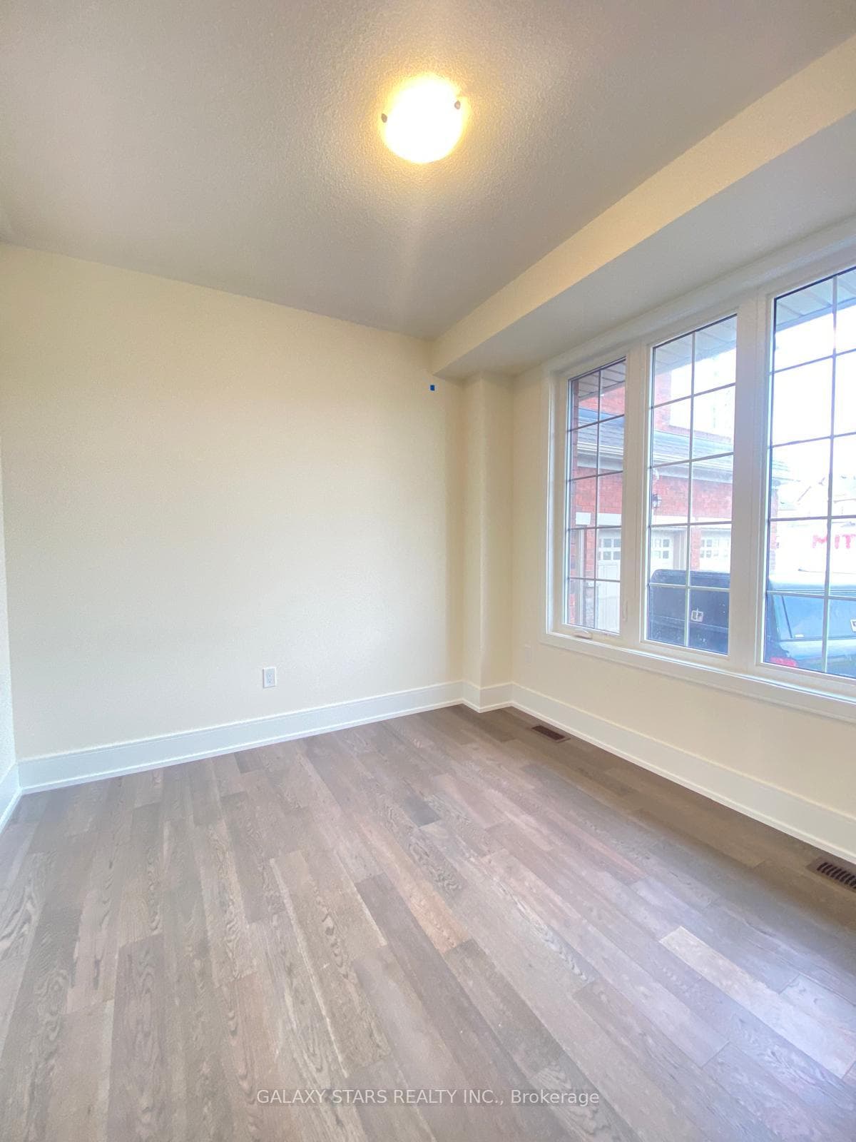 43 Golden Meadows Drive photo 7