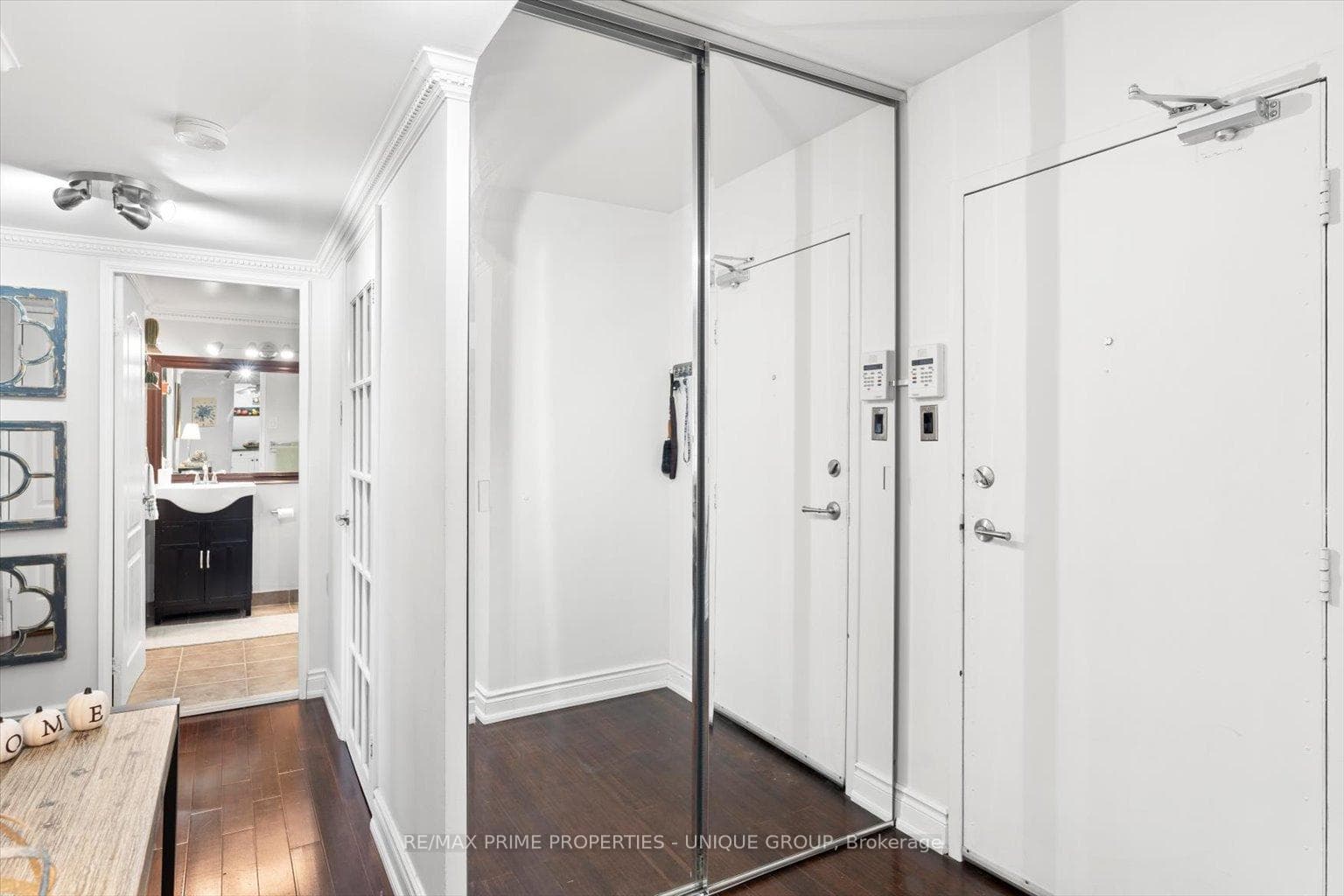 1333 Bloor Street Unit 205 photo 2