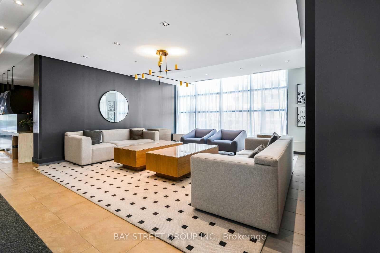 15 Fort York Boulevard Unit 503 photo 38