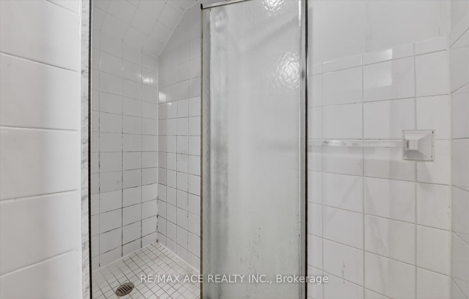83 Ward Avenue photo 34