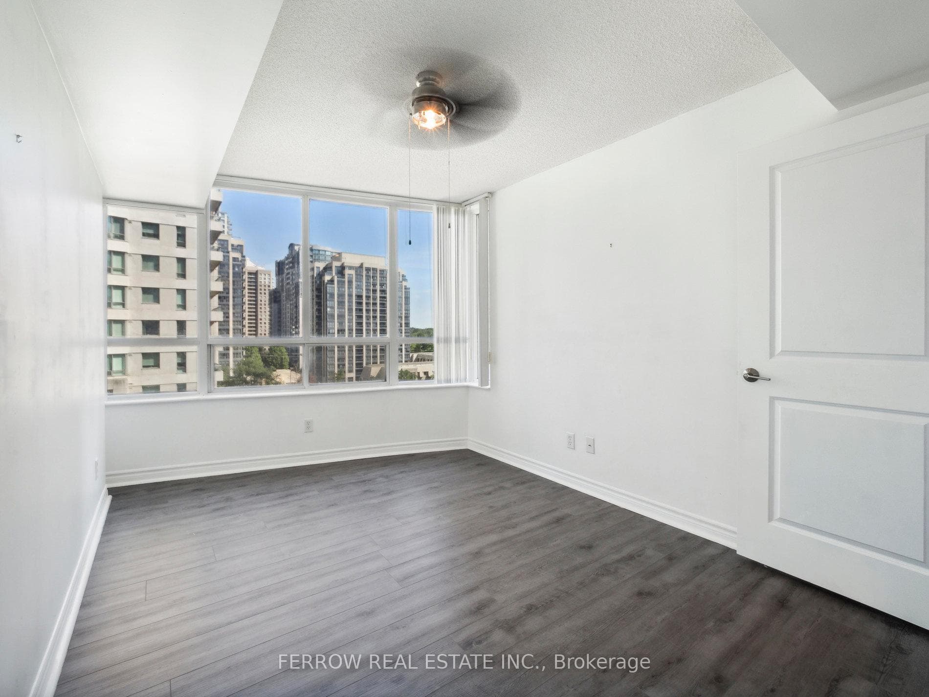 18 Spring Garden Avenue Unit 805 photo 24