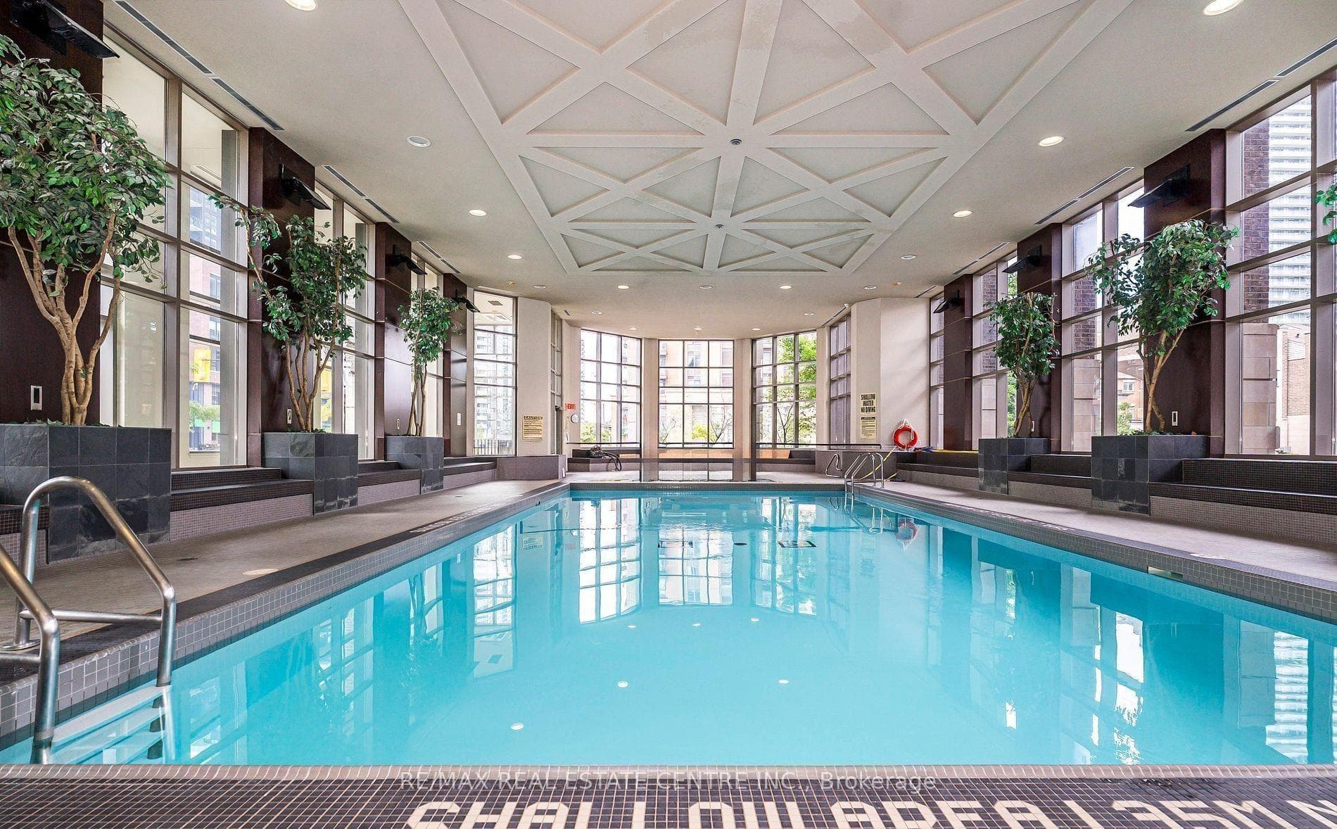 388 Prince of Wales Drive Unit 1411 photo 26
