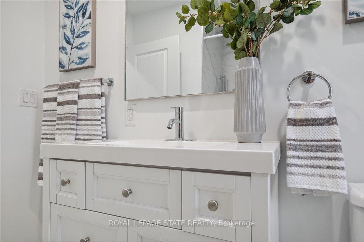 2015 Stanfield Road photo 14