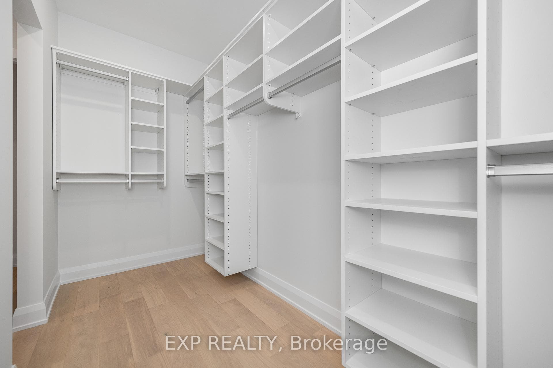 533 BROADHEAD Avenue Unit A photo 24