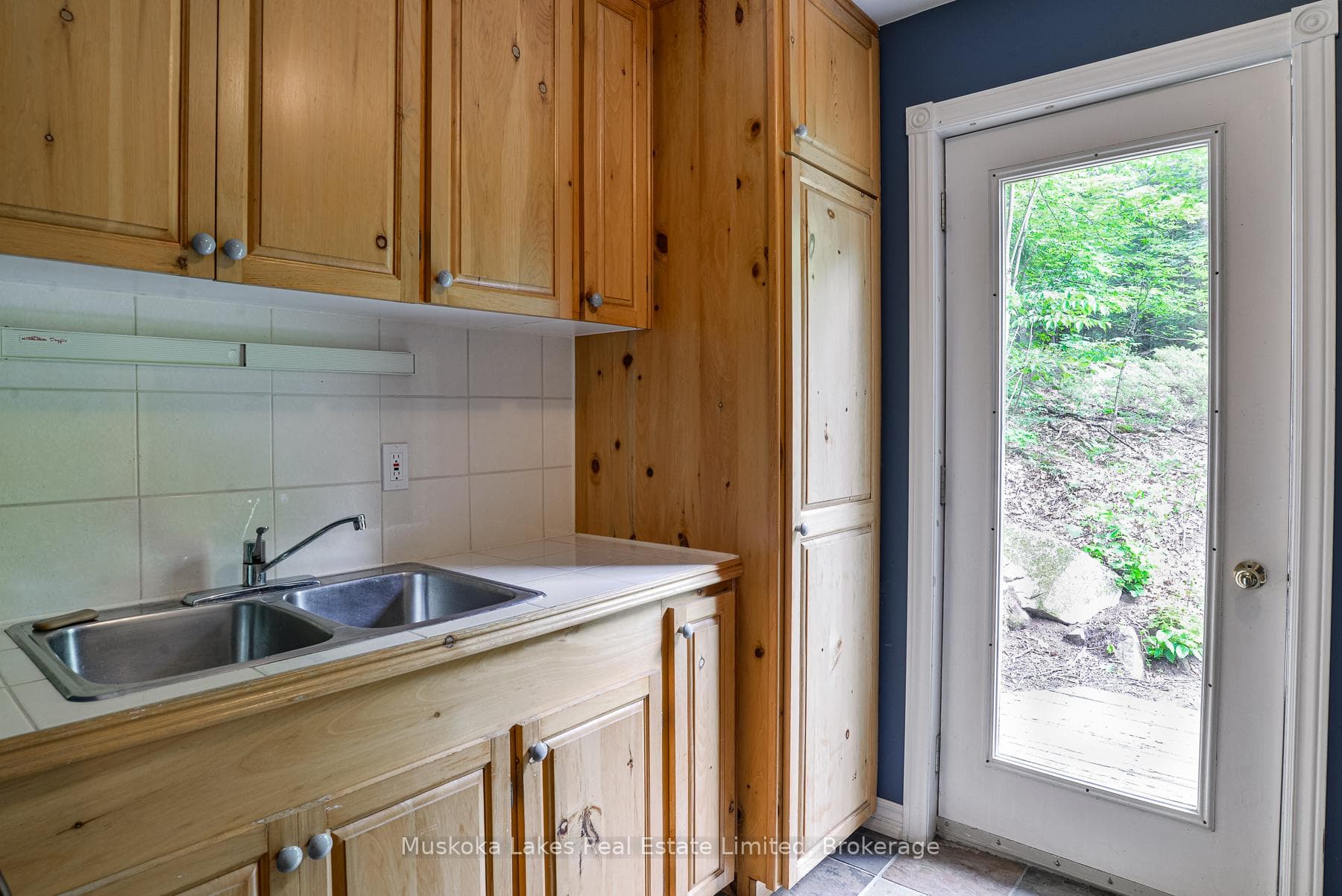 1115 Partridge Lane photo 13