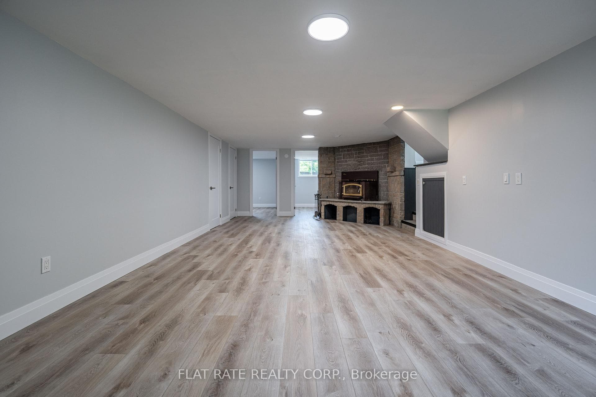 400 DOUGLAS Road photo 24