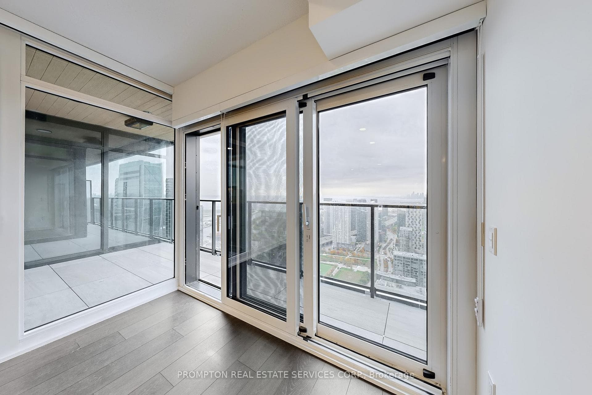 3 Concord Cityplace Way Unit 5212 photo 6