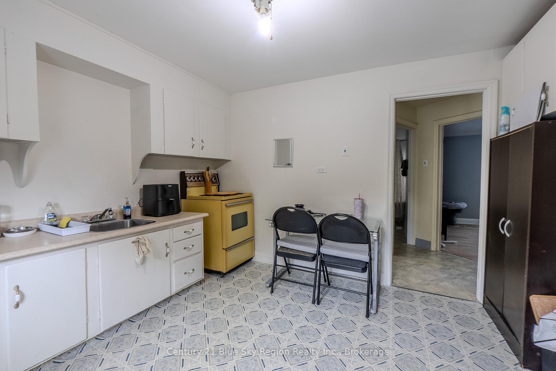 242 Princess Street photo 33