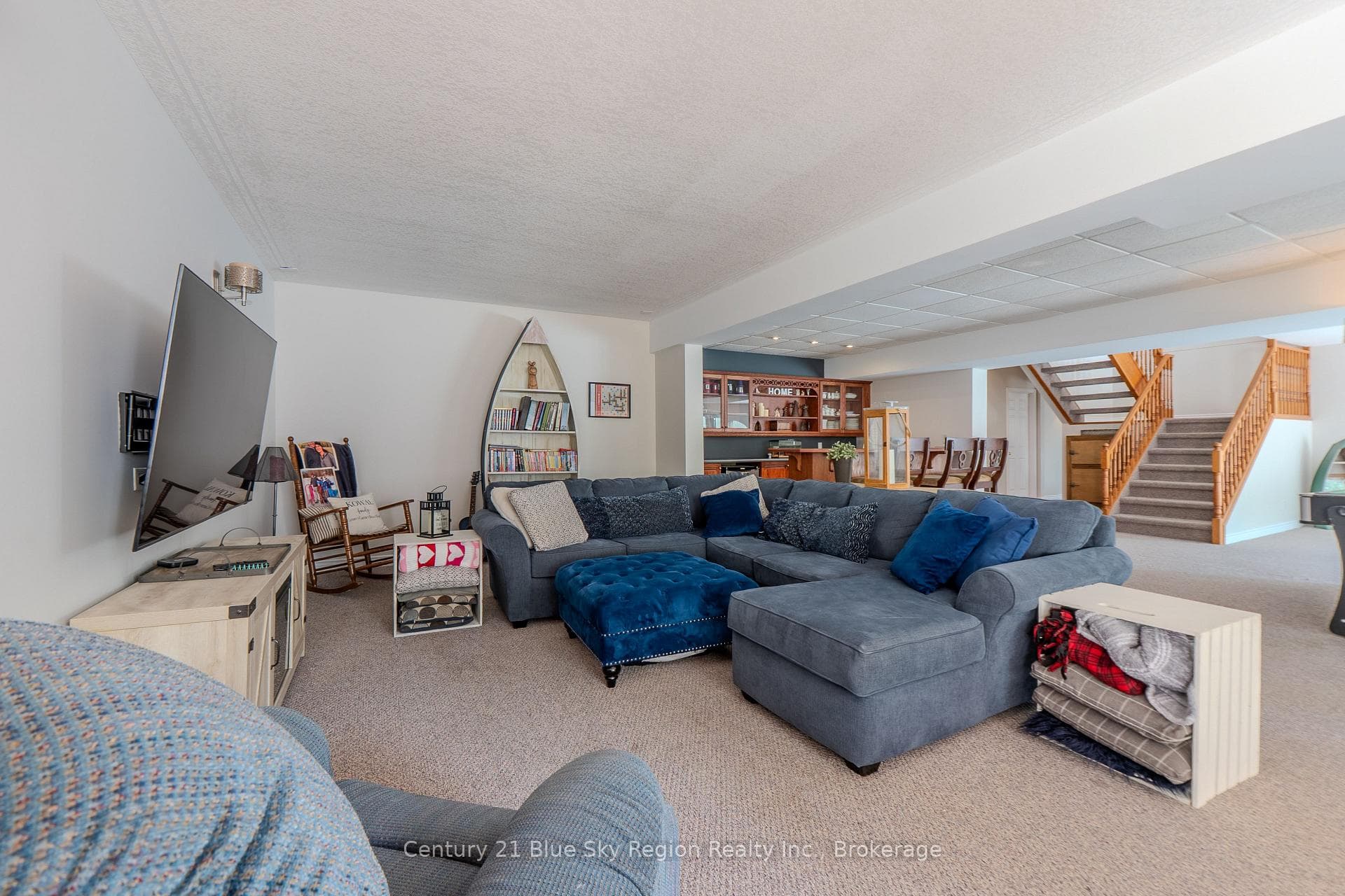 77 Janey Avenue photo 42