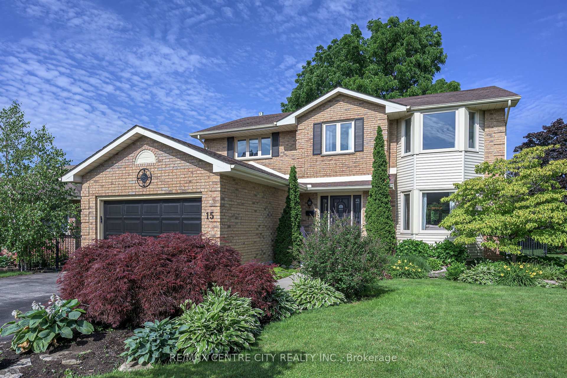 15 Cavanaugh Crescent photo 3