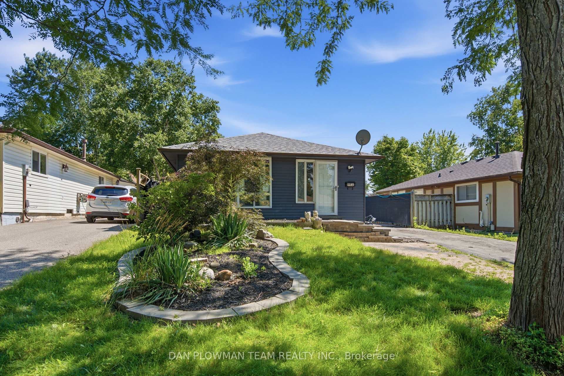 1185 Norman Court photo 3