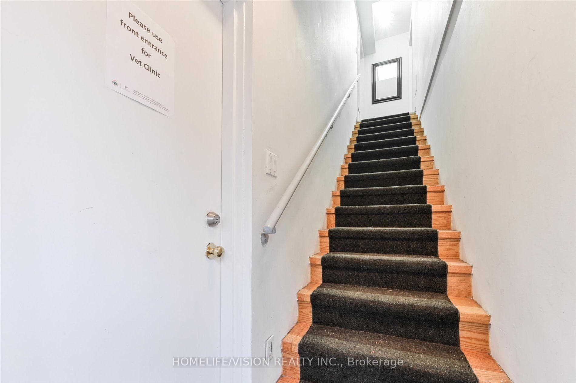 400 Summerhill Avenue Unit 2nd Flr photo 3