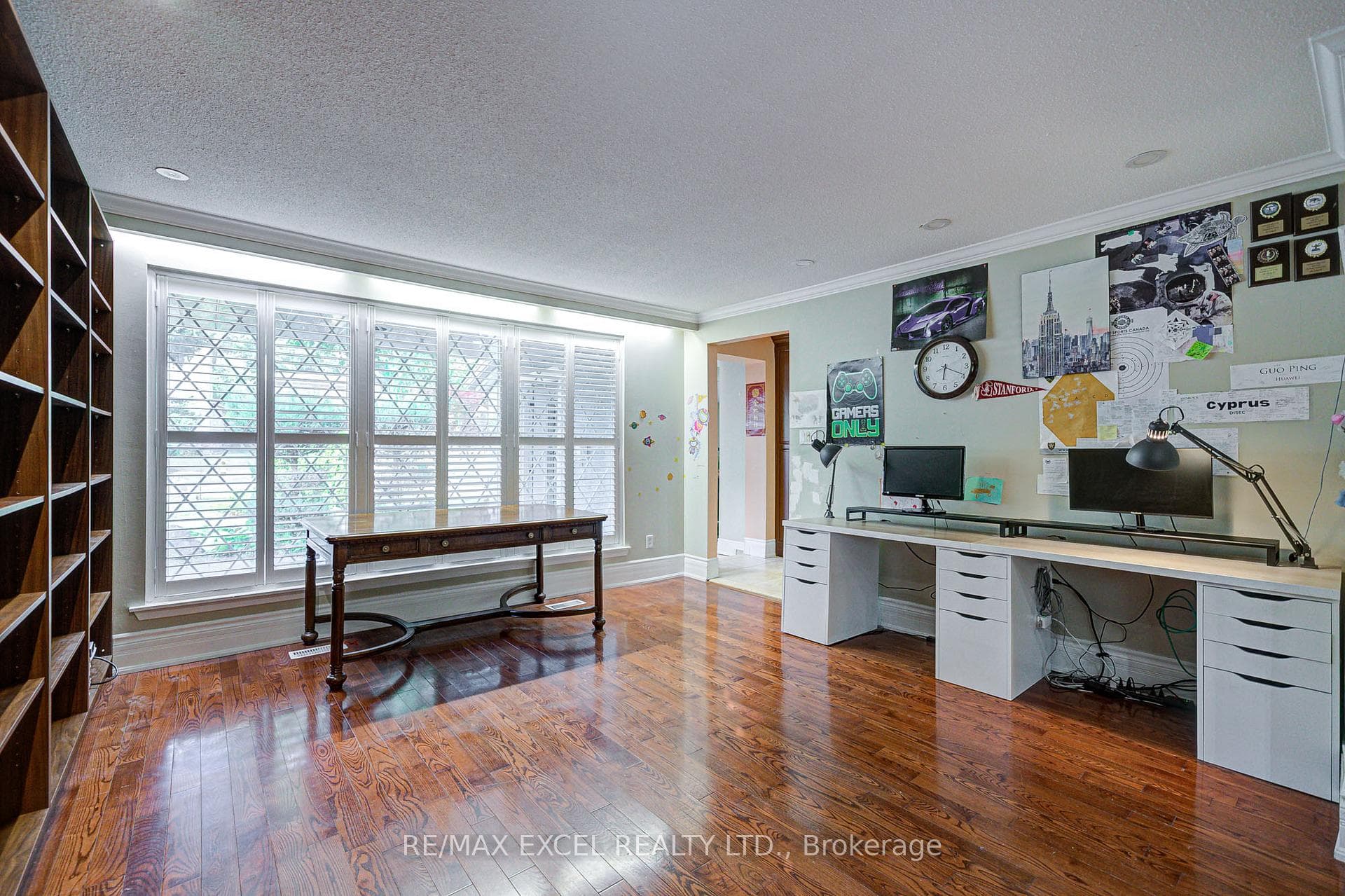108 Babcombe Drive photo 9
