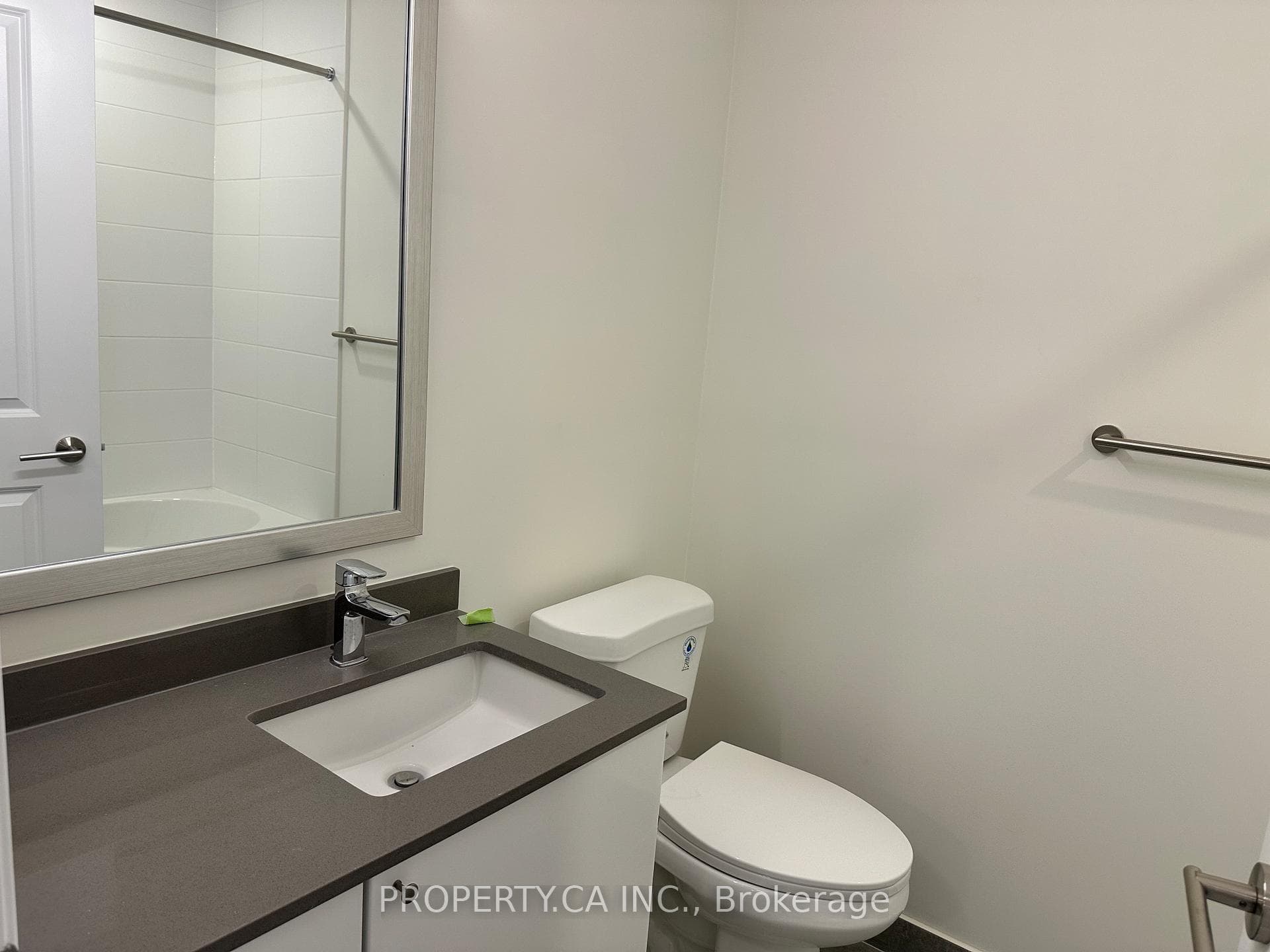 3270 Sheppard Avenue Unit 435 photo 13