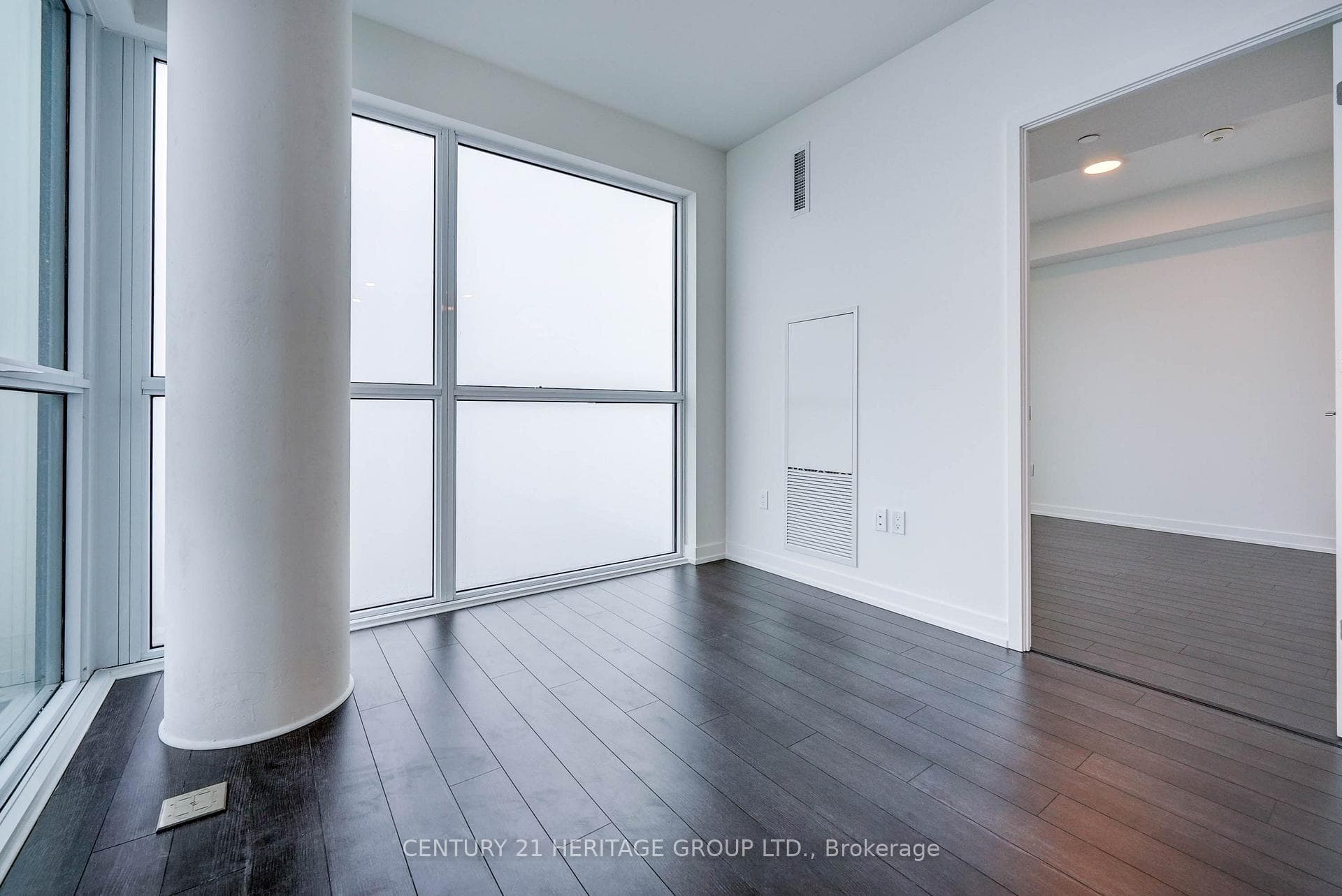 39 Roehampton Avenue Unit 4108 photo 7