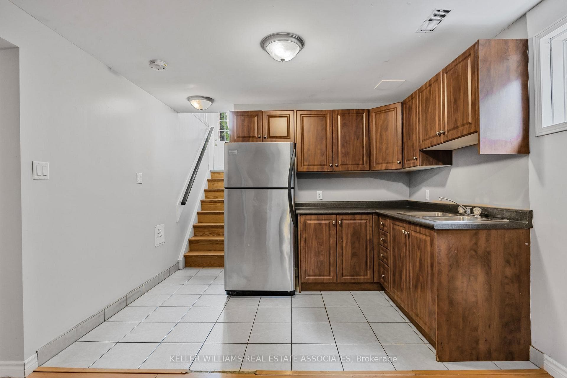 22 Weymouth Road photo 18