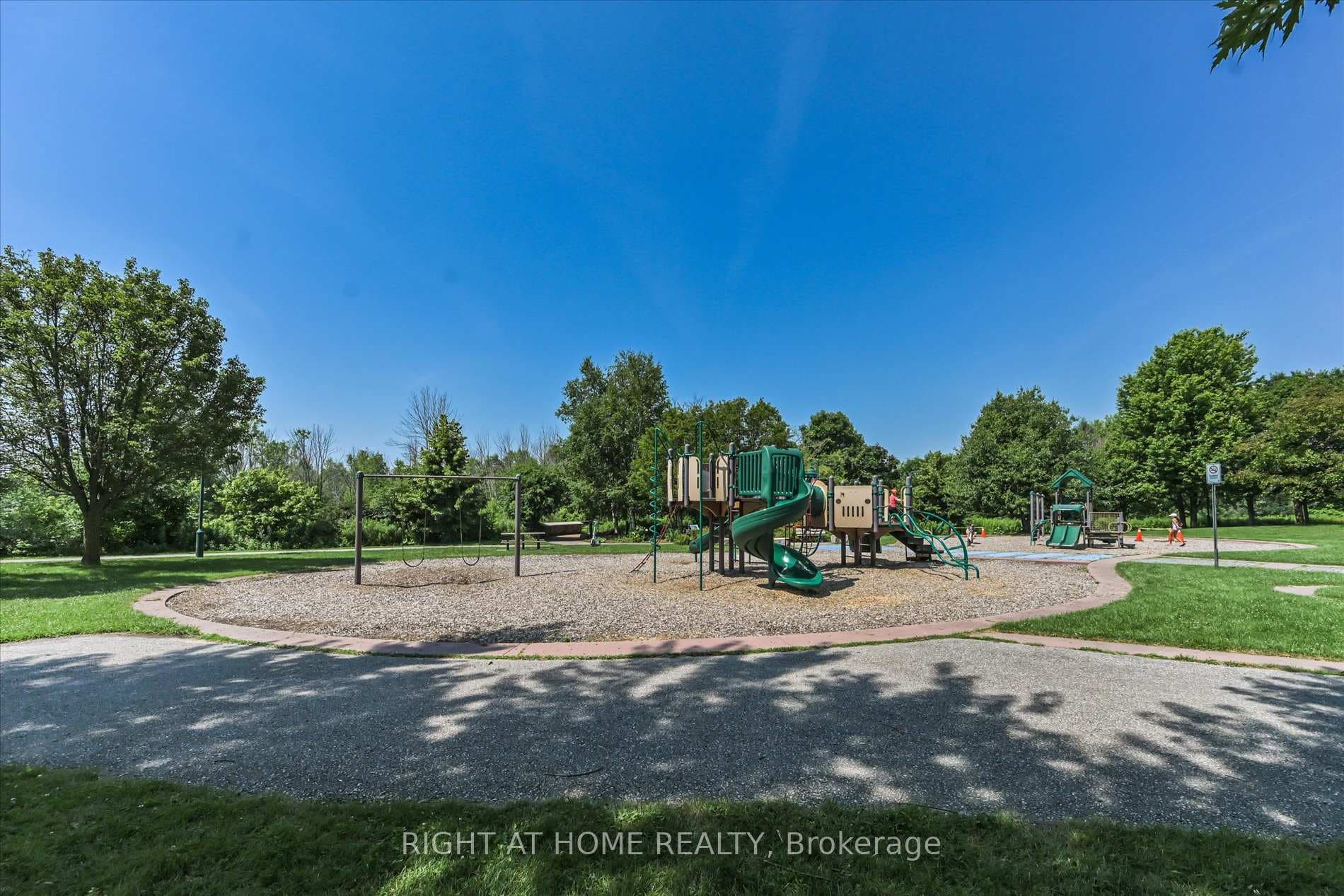 94 Moynahan Crescent photo 38