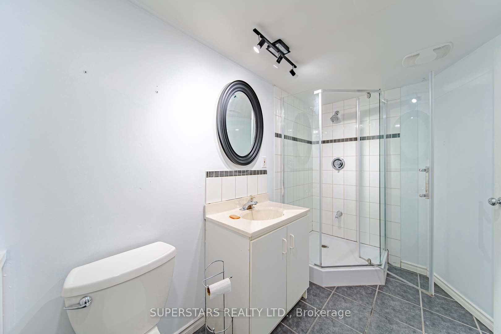 67 Clements Road photo 28