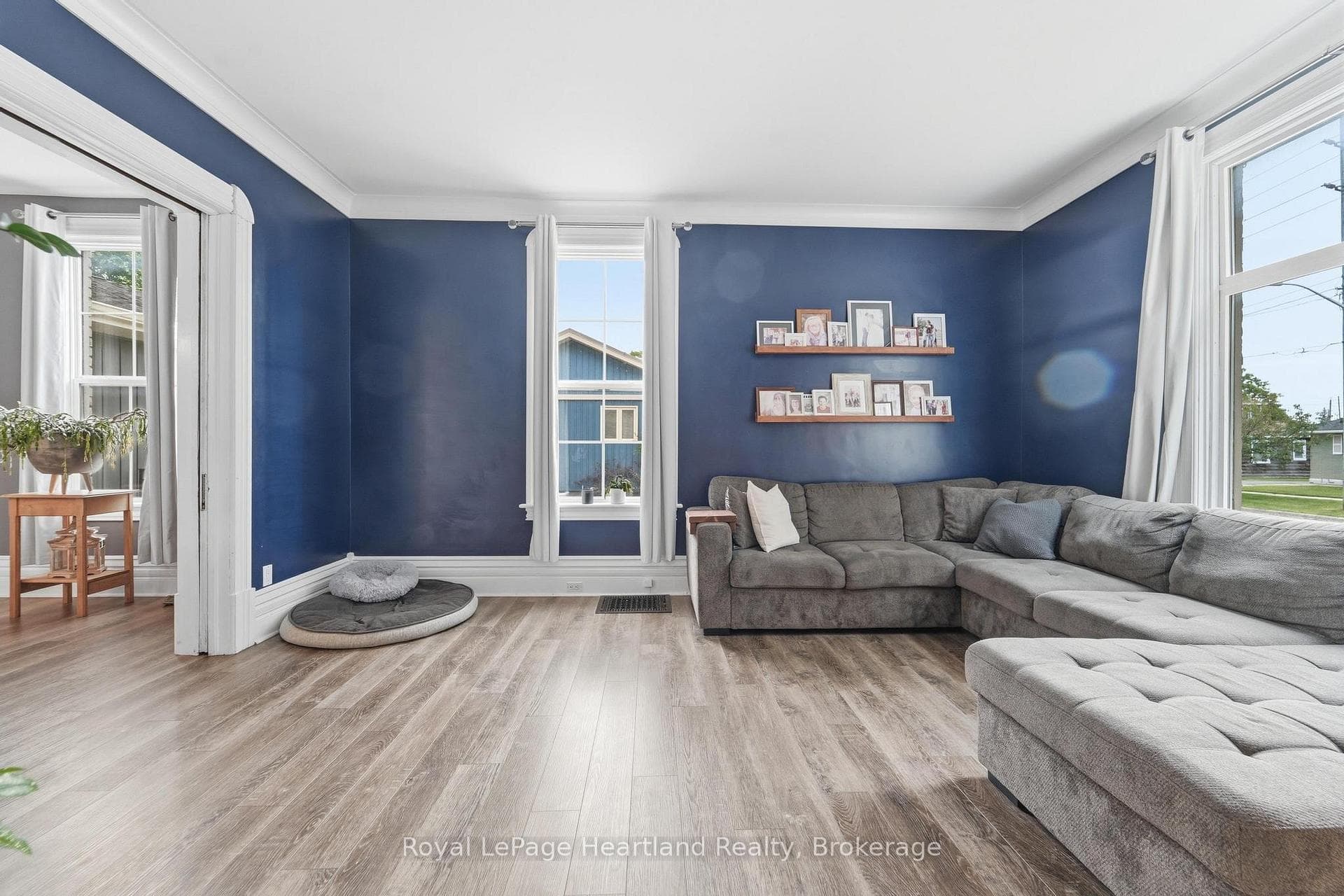 175 St David Street photo 8