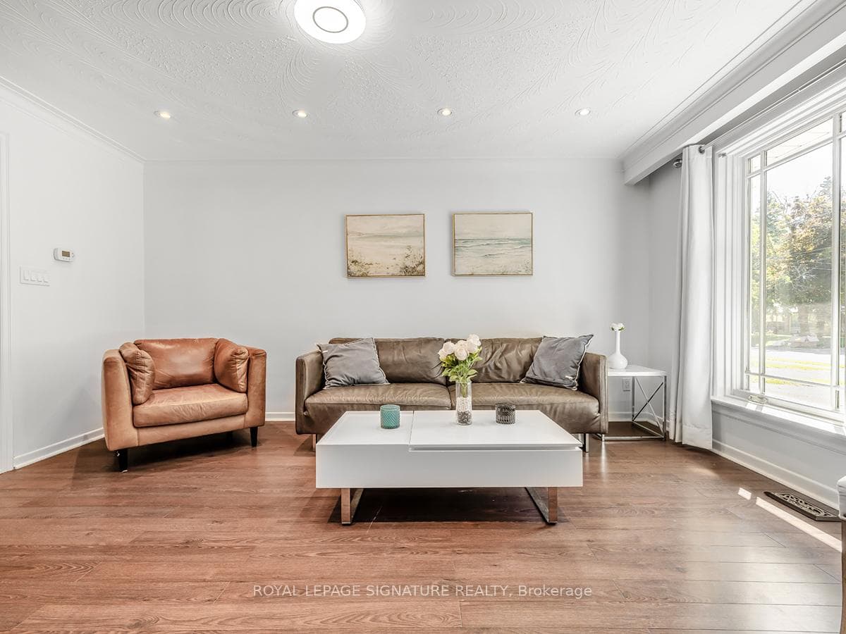 249 Altamira Road photo 5