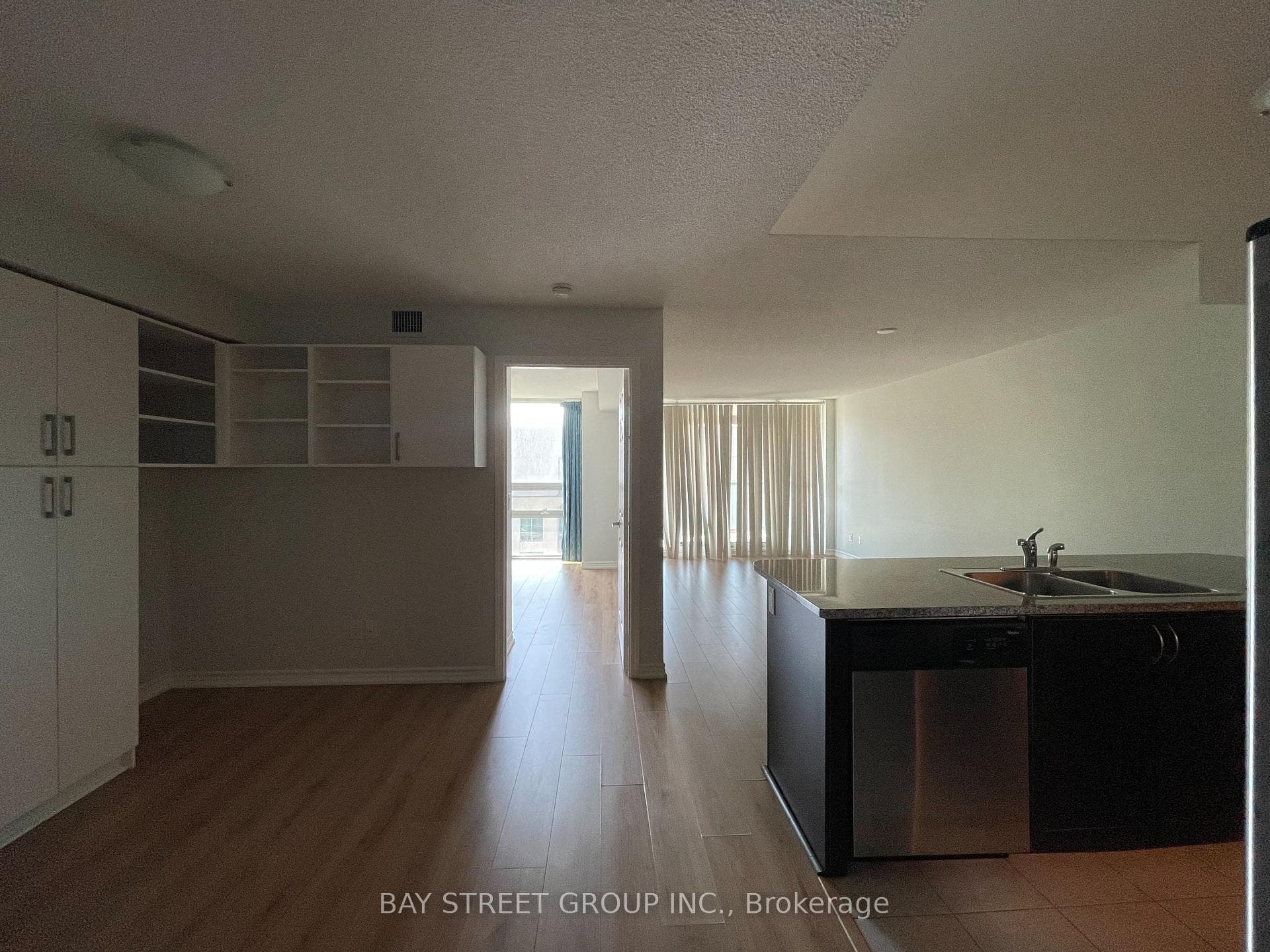 19 Grand Trunk Crescent Unit 2115 photo 4