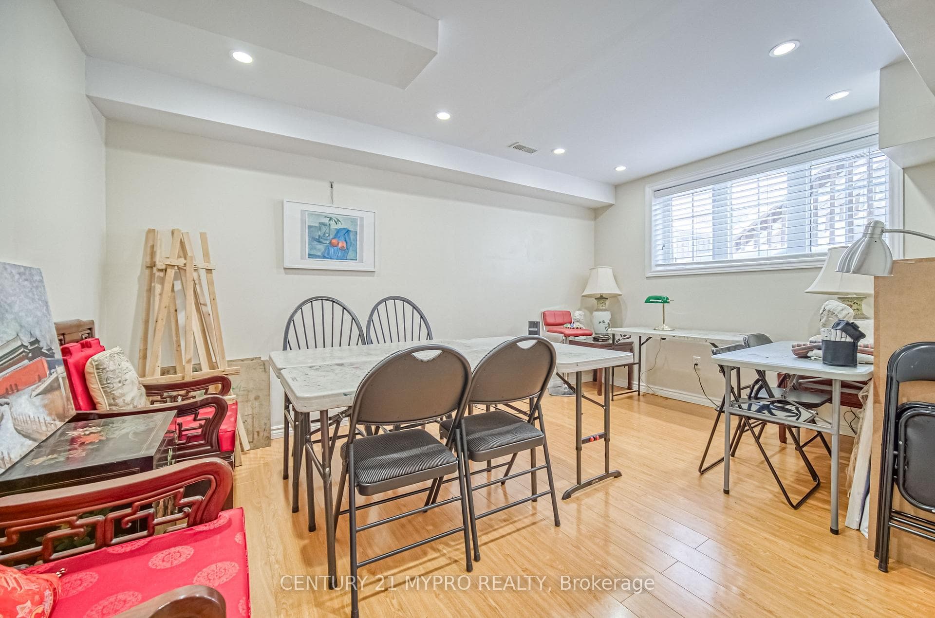 72 Vandervoort Drive photo 29