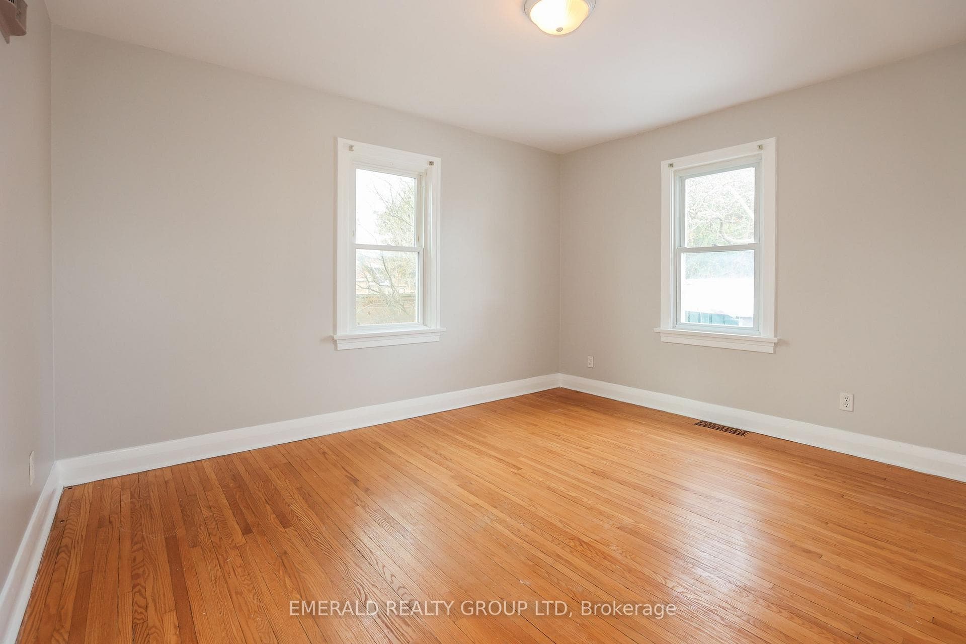 28 Rosewood Avenue photo 12