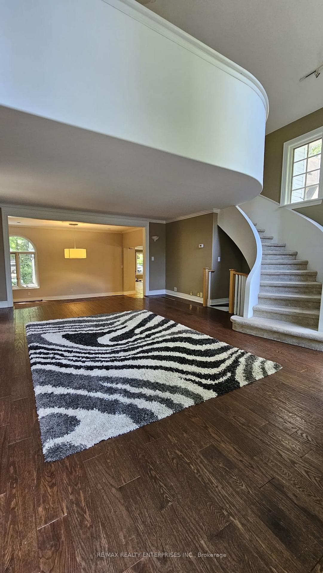 1399 Milton Avenue photo 6