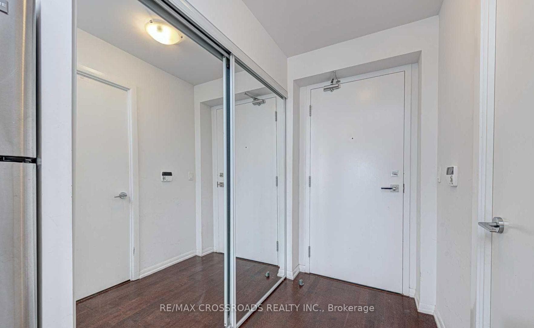 832 Bay Street Unit 3007 photo 7