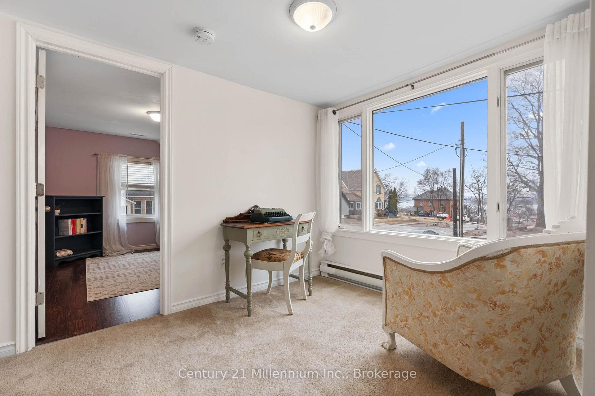251 William Street photo 19