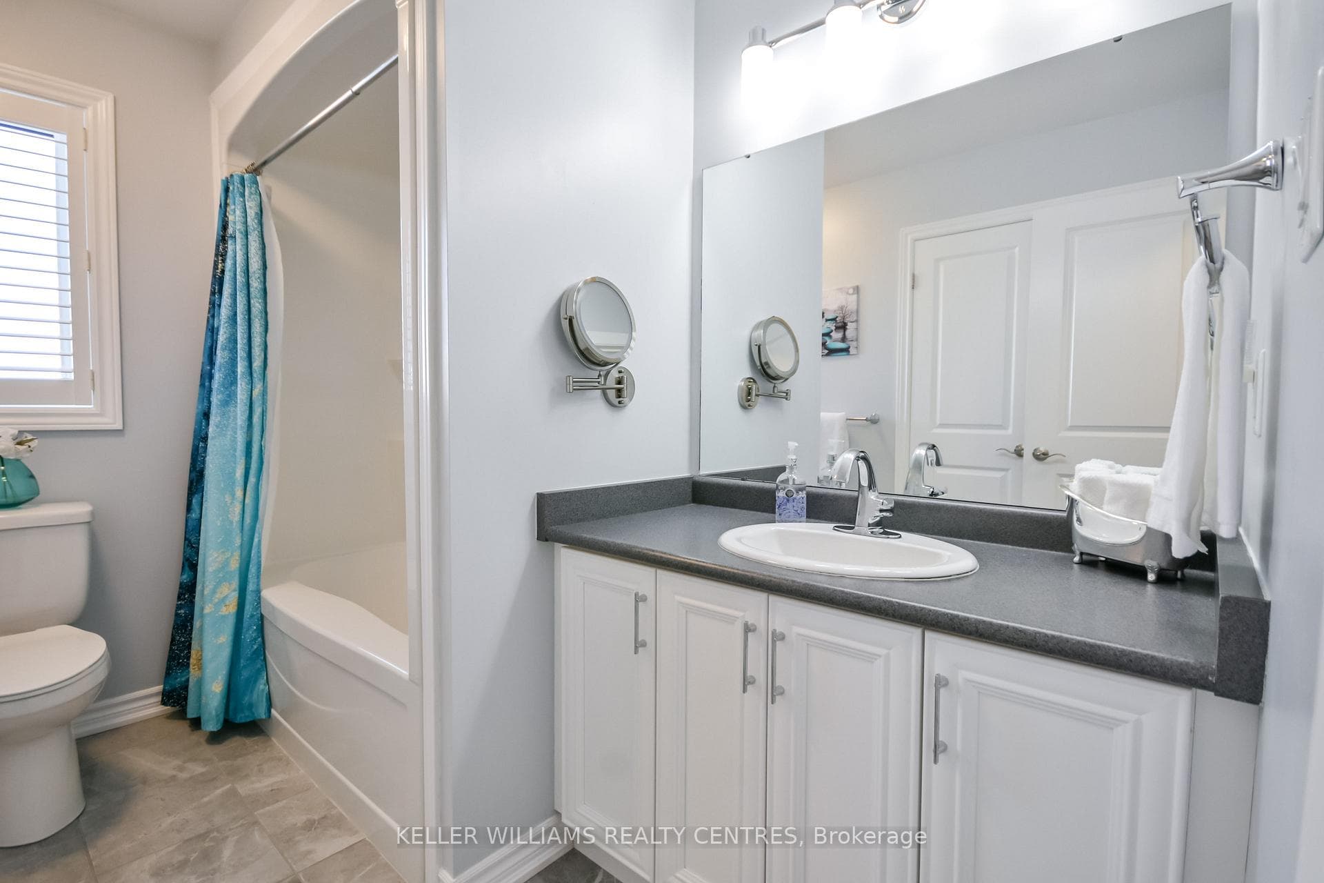 Main Bathroom