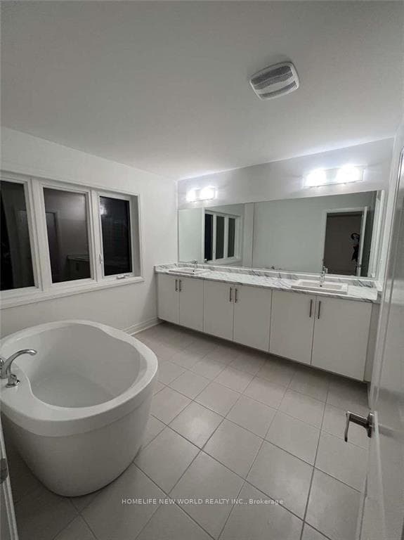 83 Kentledge Avenue photo 19