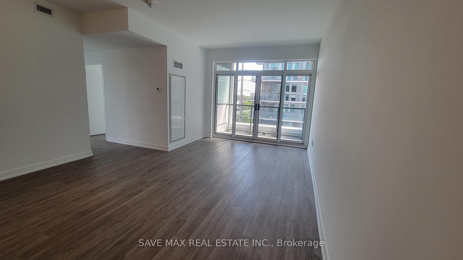 1195 The Queensway N/A Unit 307 photo 6