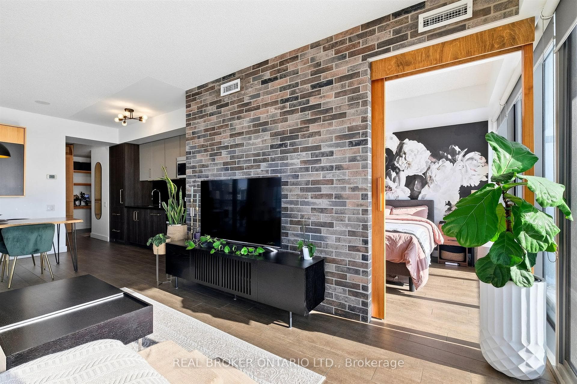 390 Cherry Street Unit 2410 photo 19