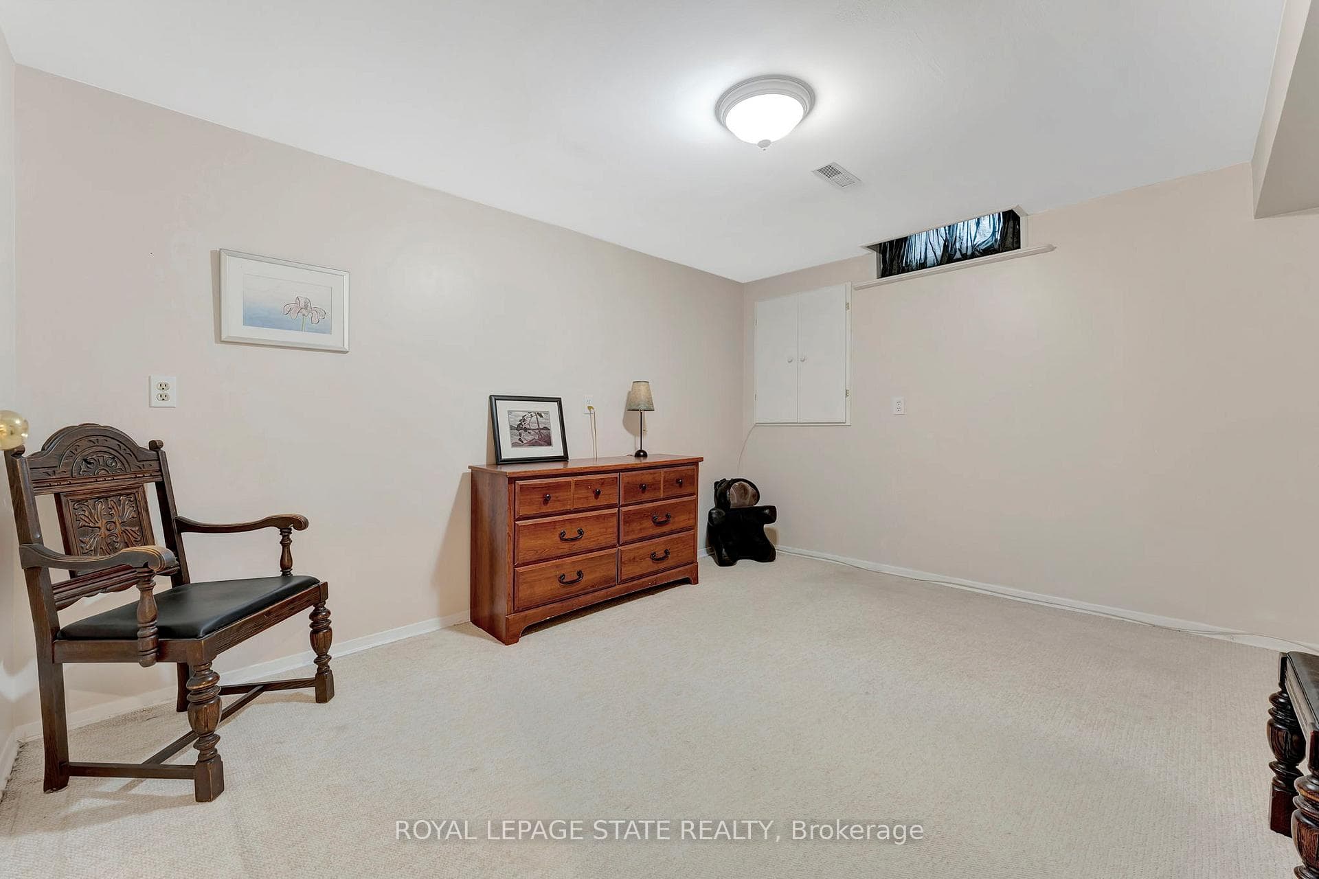1457 Dewbourne Crescent photo 34