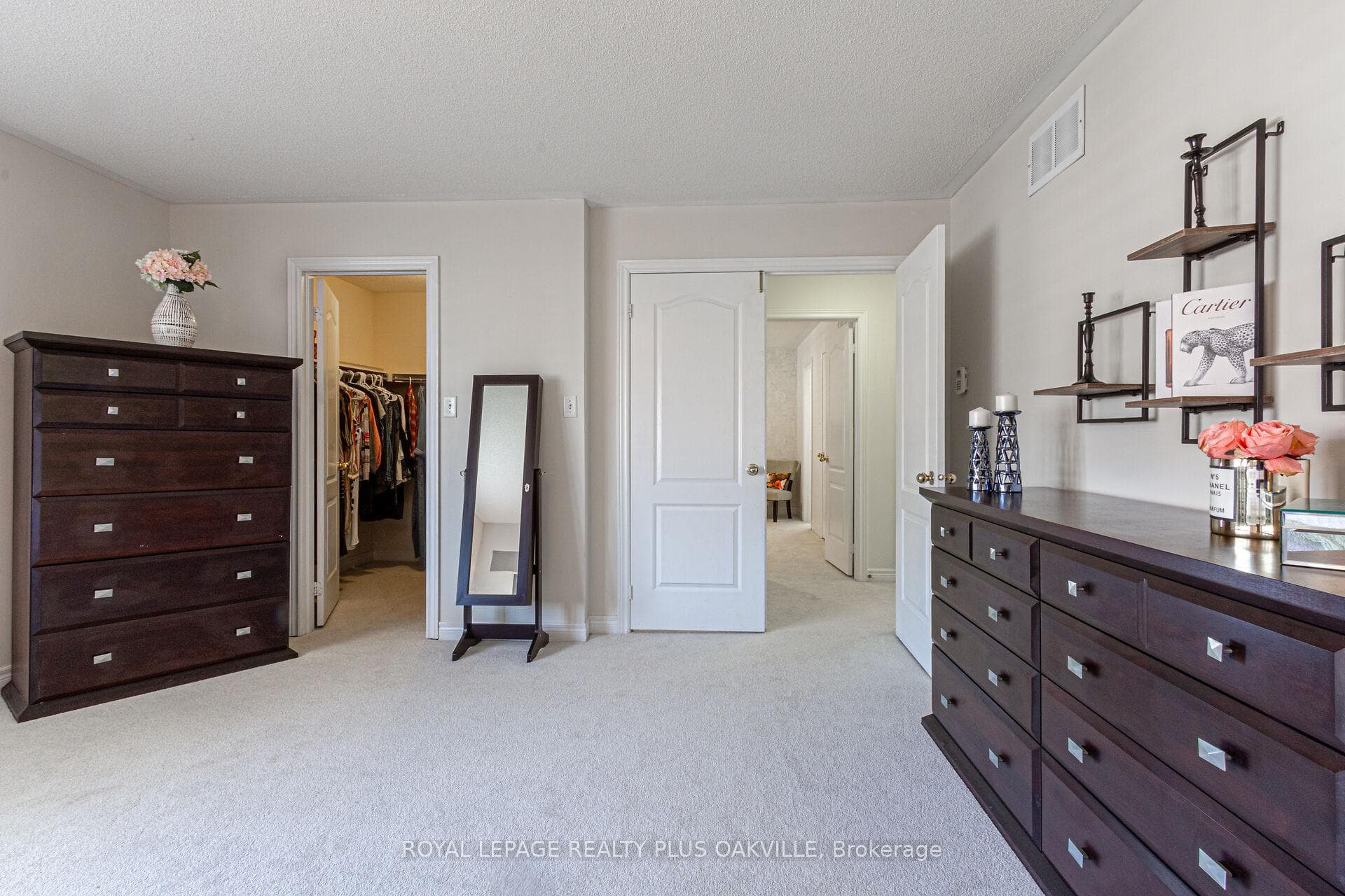 2256 Lapsley Crescent photo 18