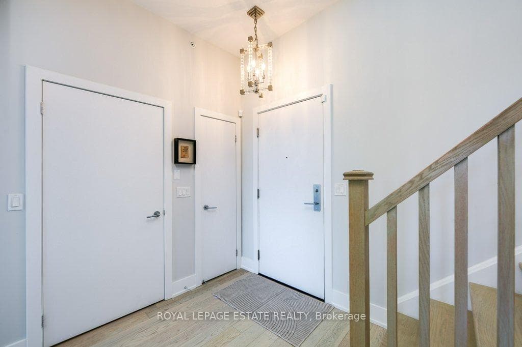 66 Kippendavie Avenue Unit 408 photo 6