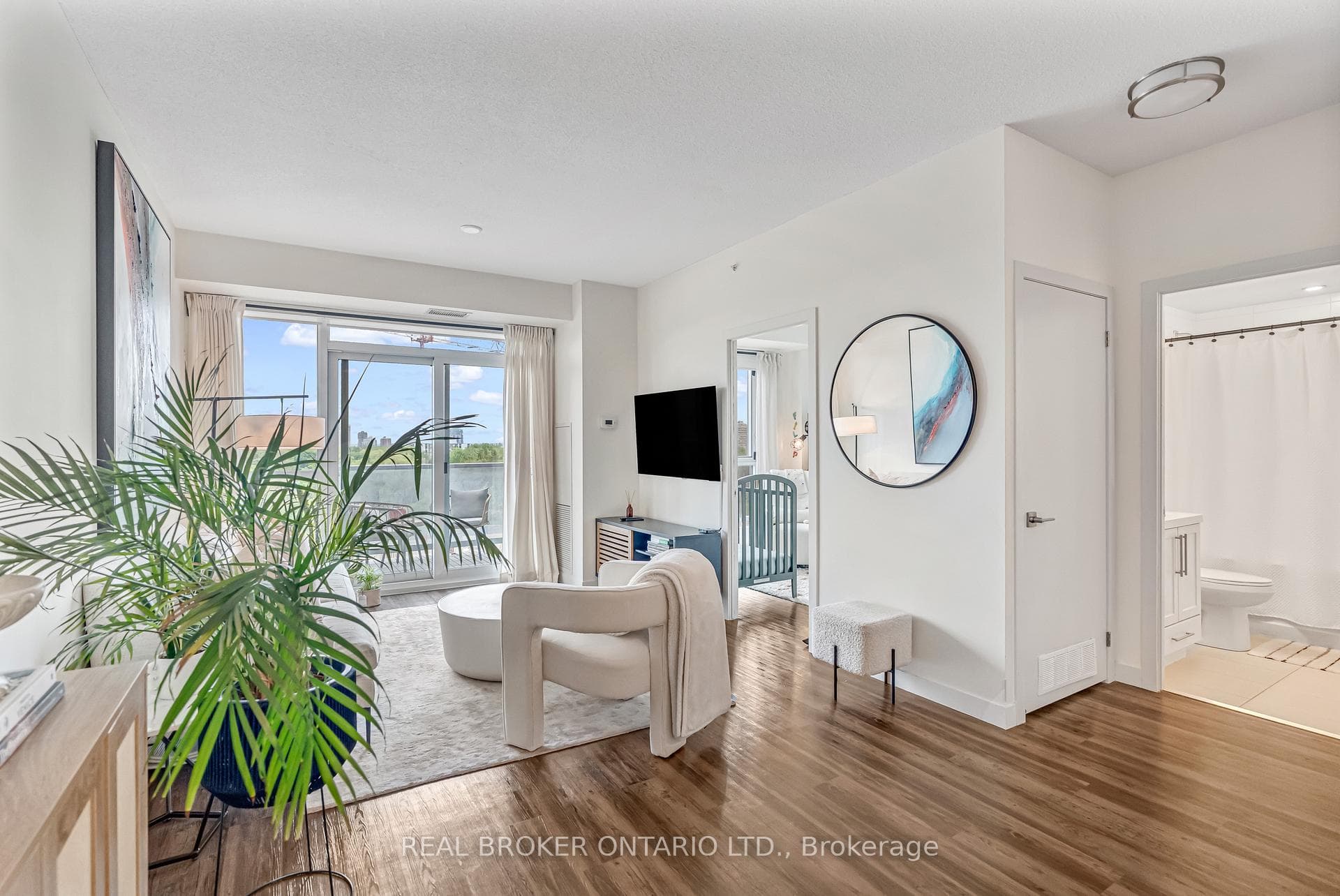 2093 Fairview Street Unit 607 photo 8