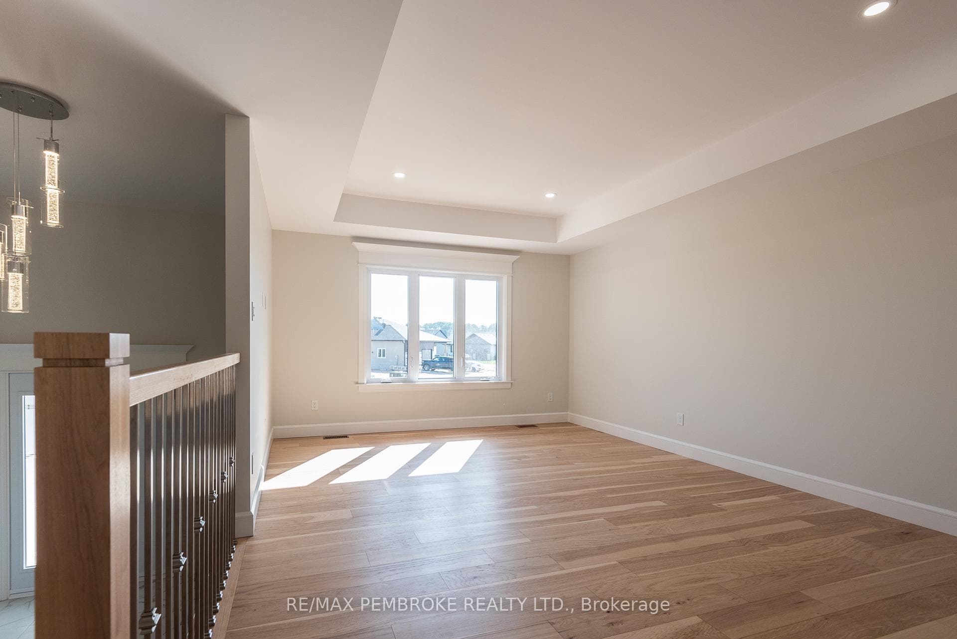 9 Jade Avenue photo 6