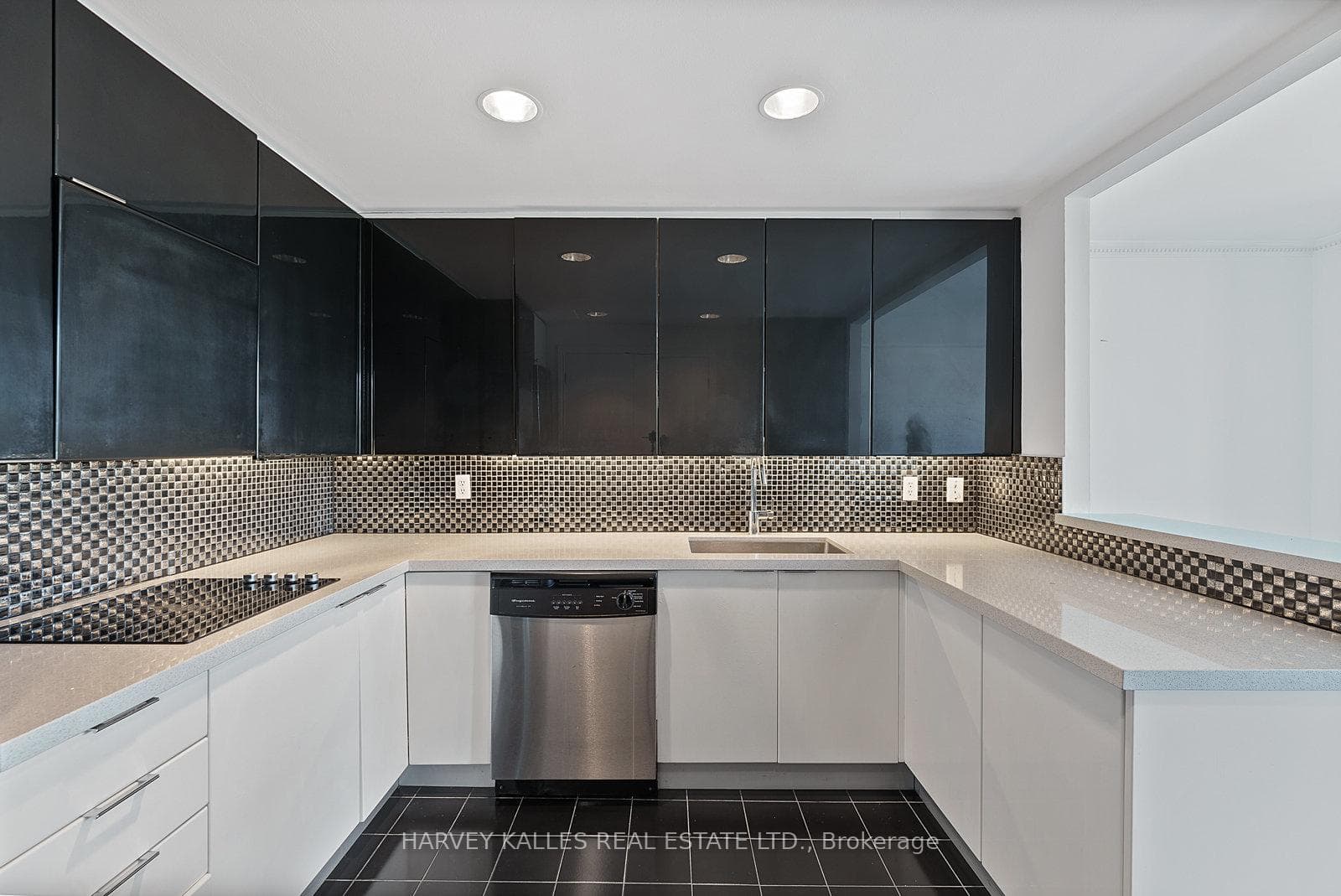 77 Avenue Road Unit 401 photo 19