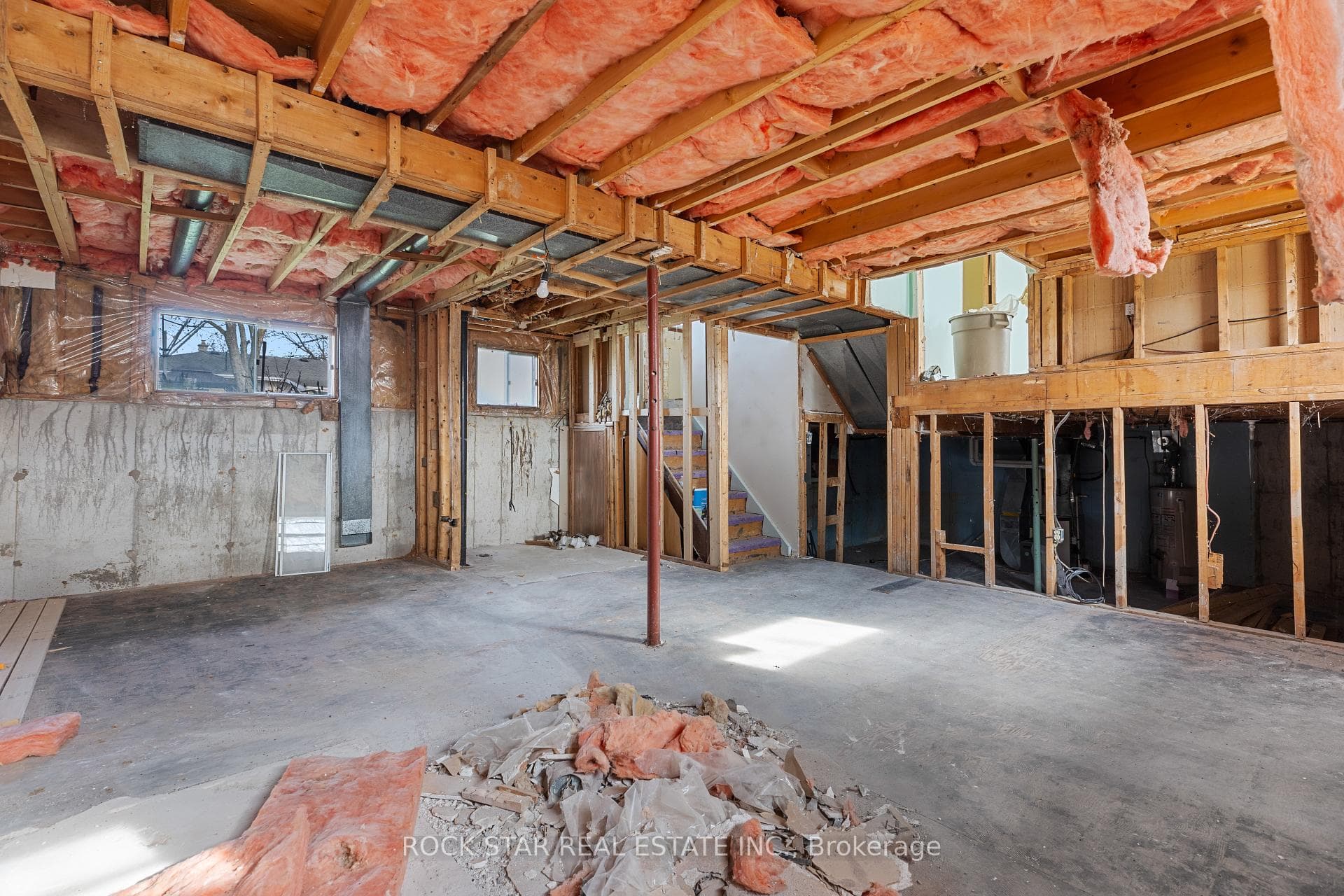 73 BUTLER Drive photo 9