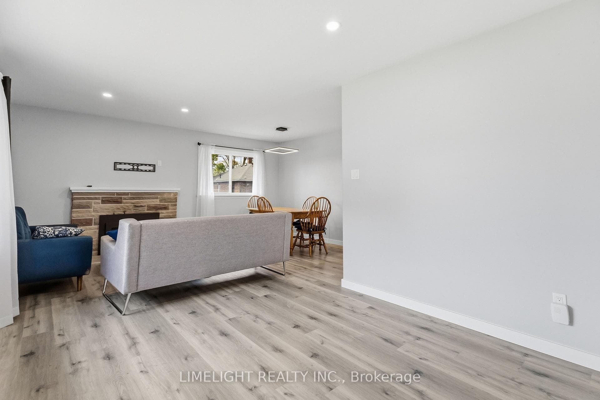 598 Ross Street photo 6