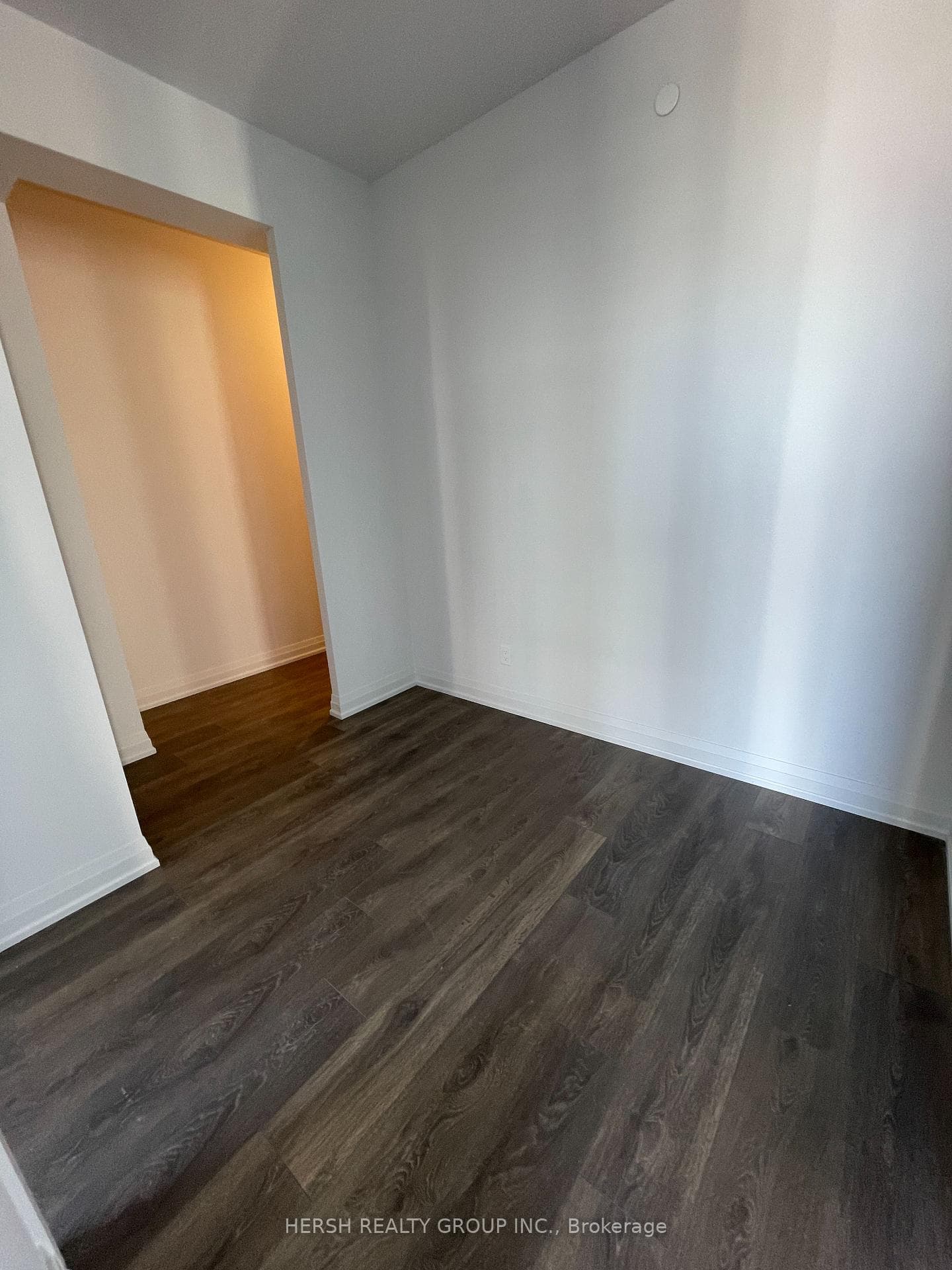 10 MEADOWGLEN Place Unit 1202 photo 20