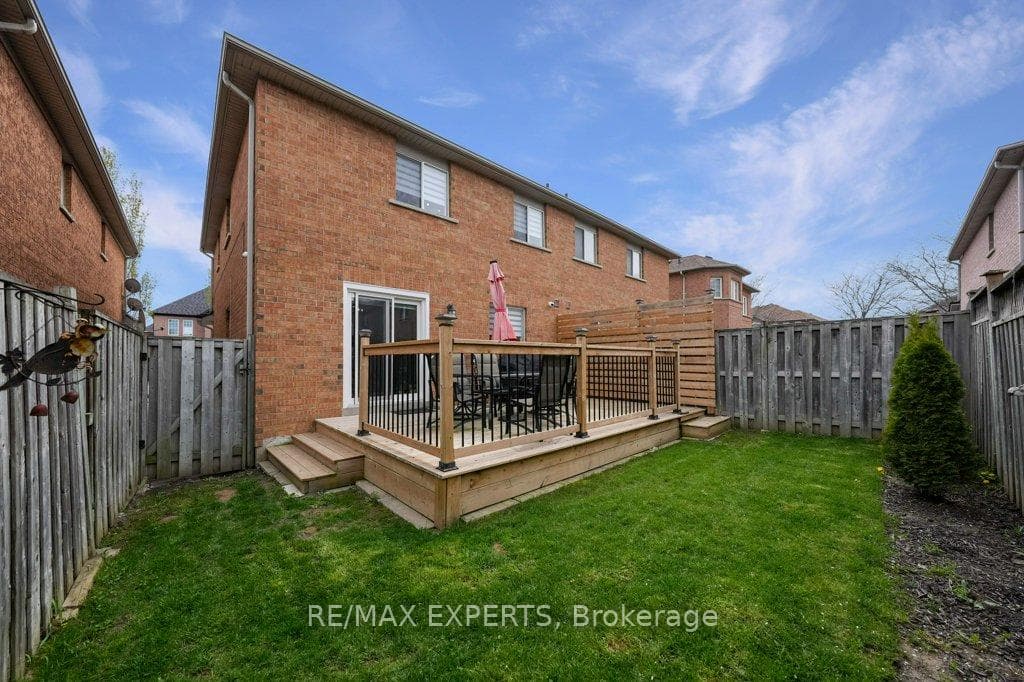 30 Comoq Avenue photo 33