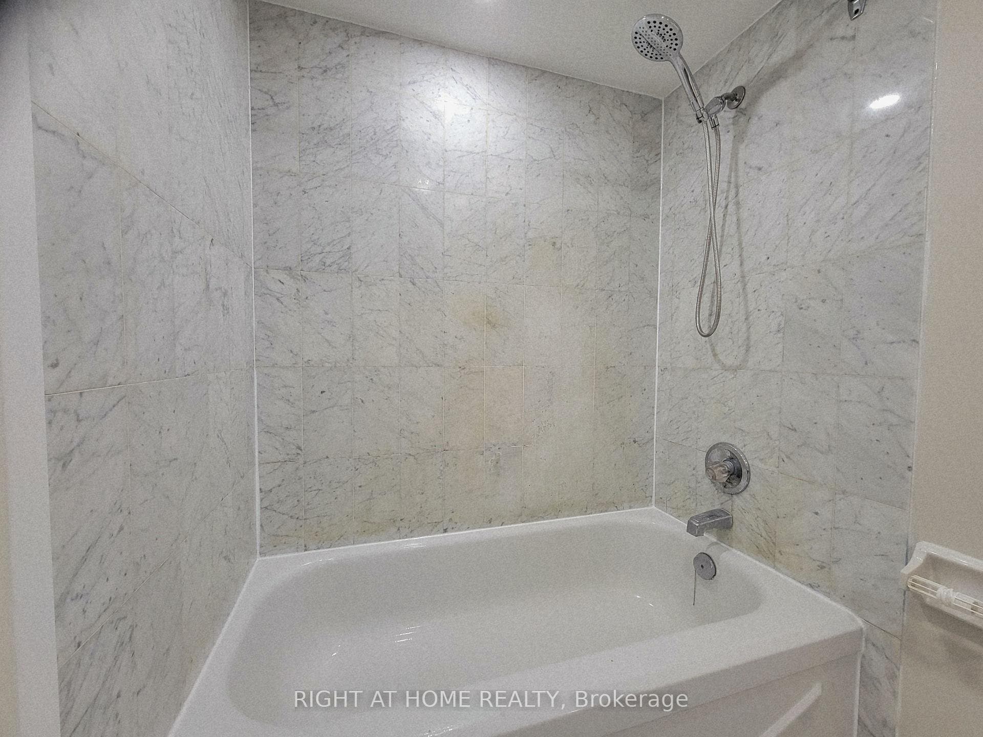 5 Concorde Place Unit 210 photo 13